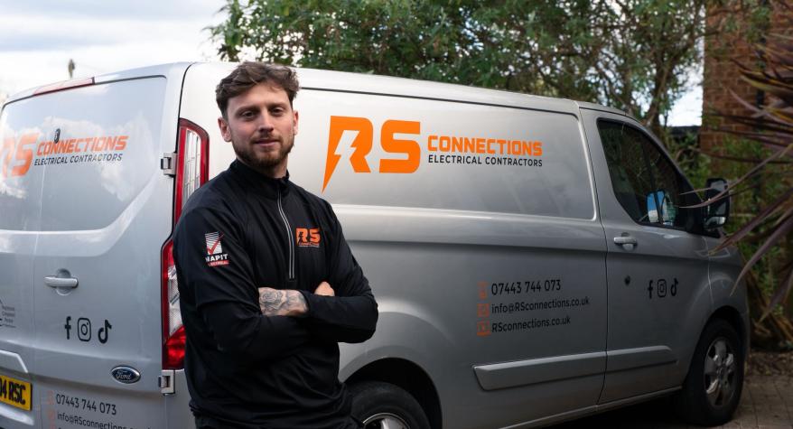 How to choose a reliable electrician in Brighton